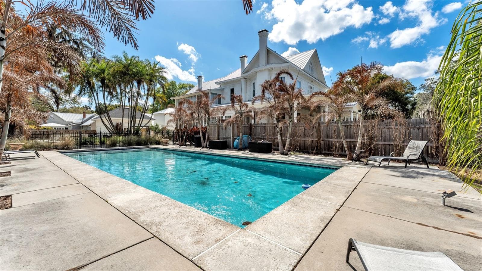 Pool - 555 E STANFORD ST, BARTOW