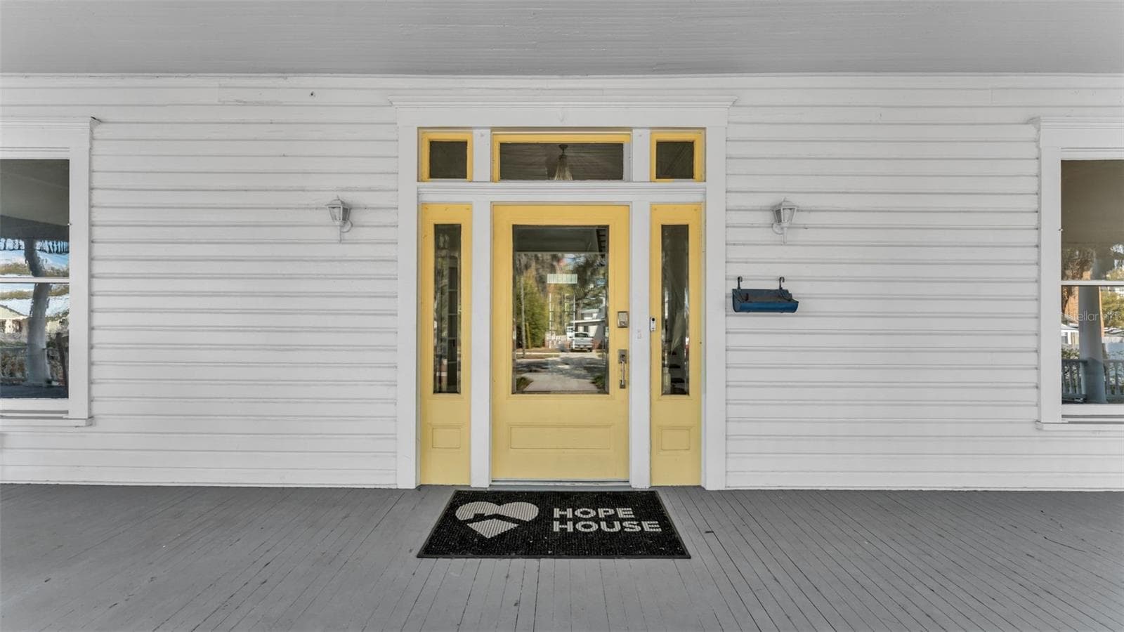 Front Door - 555 E STANFORD ST, BARTOW