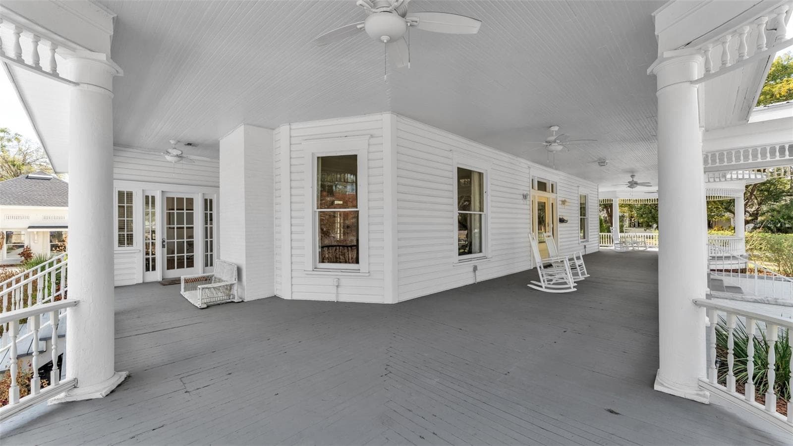 Porch - 555 E STANFORD ST, BARTOW