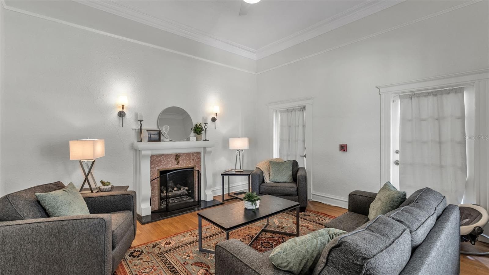 Front Sitting Room - 555 E STANFORD ST, BARTOW
