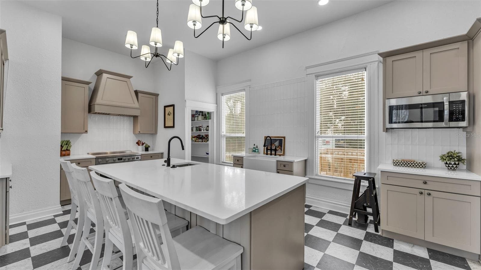 Single Family Residence at 555 E STANFORD ST, BARTOW, photo 20 of 39