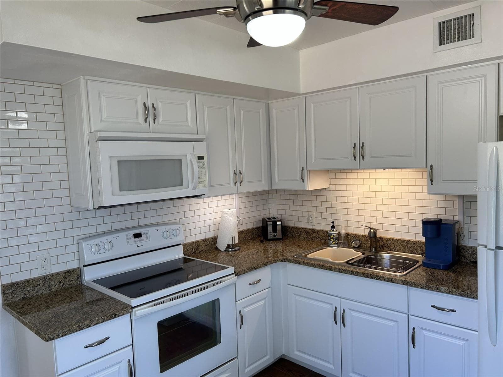 Condominium at 4154 57TH ST N #274, KENNETH CITY, photo 7 of 28