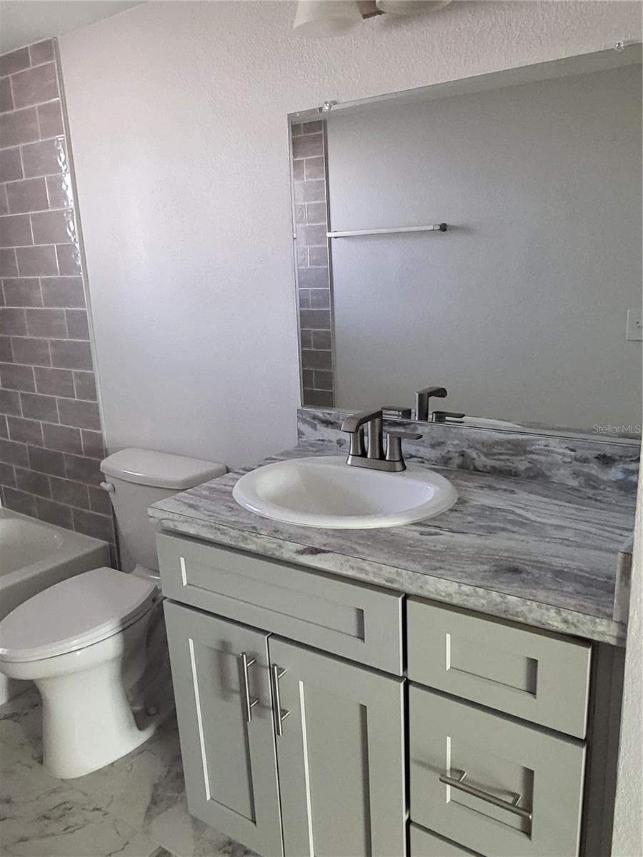 Bathroom view 2 - 4956 HARBOR VILLA LN #103, NEW PORT RICHEY