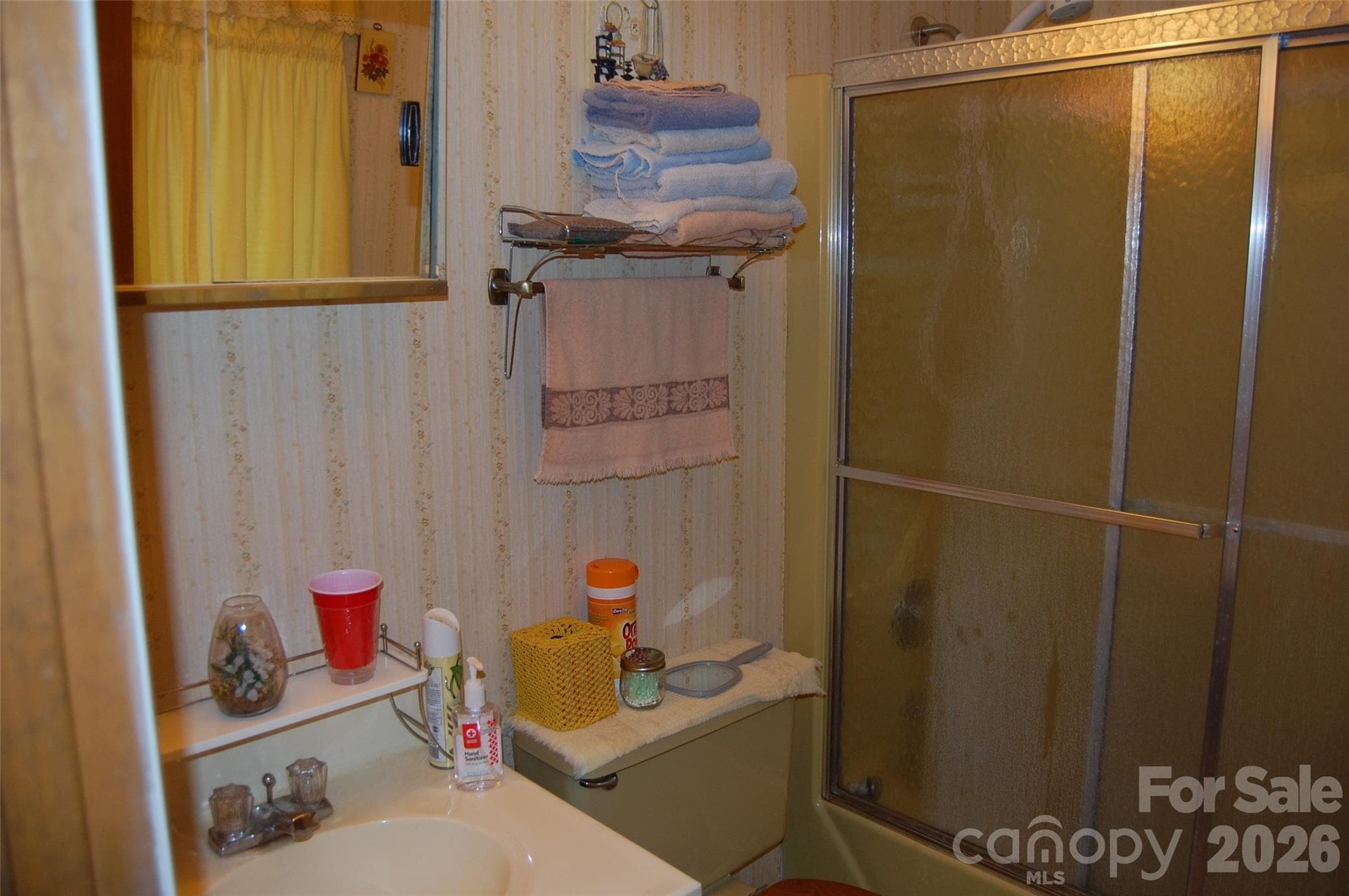 Single Family Residence at 202 Knoll Circle, Newland, photo 12 of 24