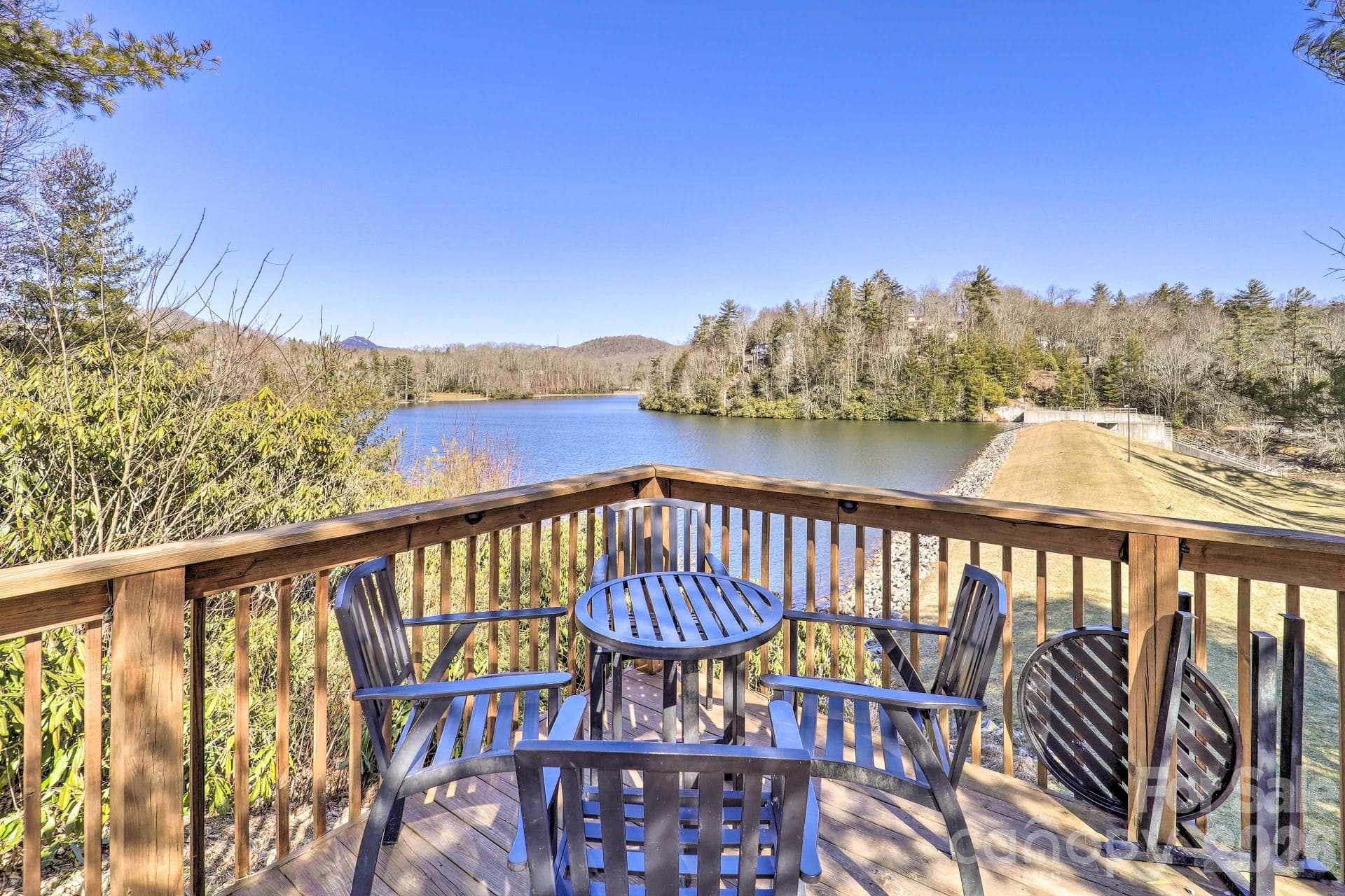 Single Family Residence at 202 Knoll Circle, Newland, photo 22 of 24