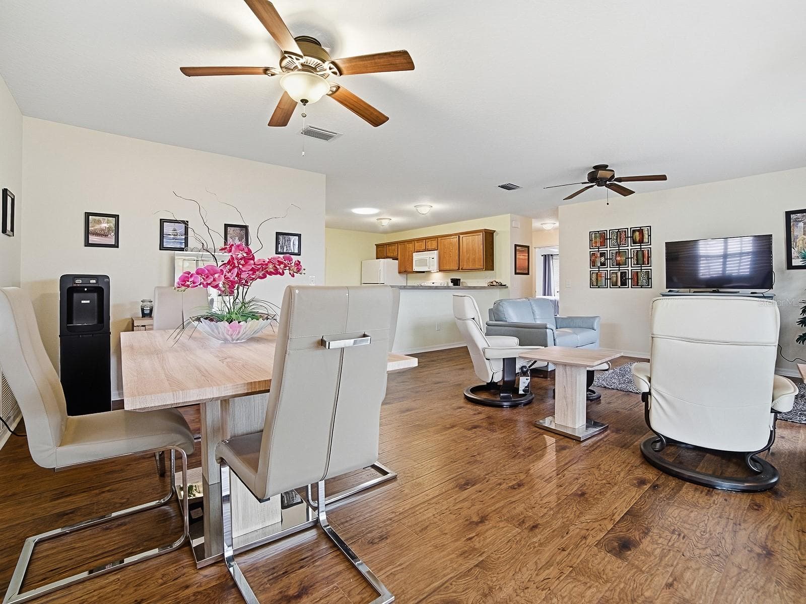 Single Family Residence at 258 ARBELLA LOOP, THE VILLAGES, photo 10 of 38
