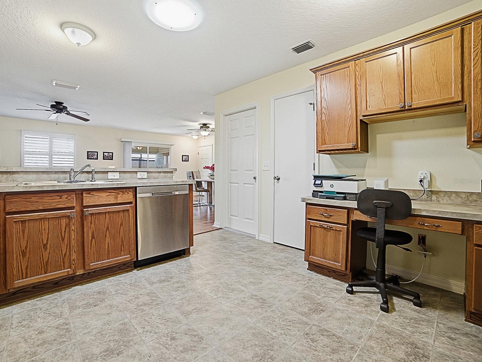 Single Family Residence at 258 ARBELLA LOOP, THE VILLAGES, photo 15 of 38