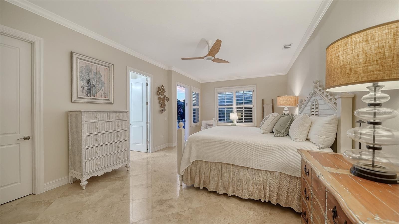 Single Family Residence at 605 N POINT DR, HOLMES BEACH, photo 48 of 92