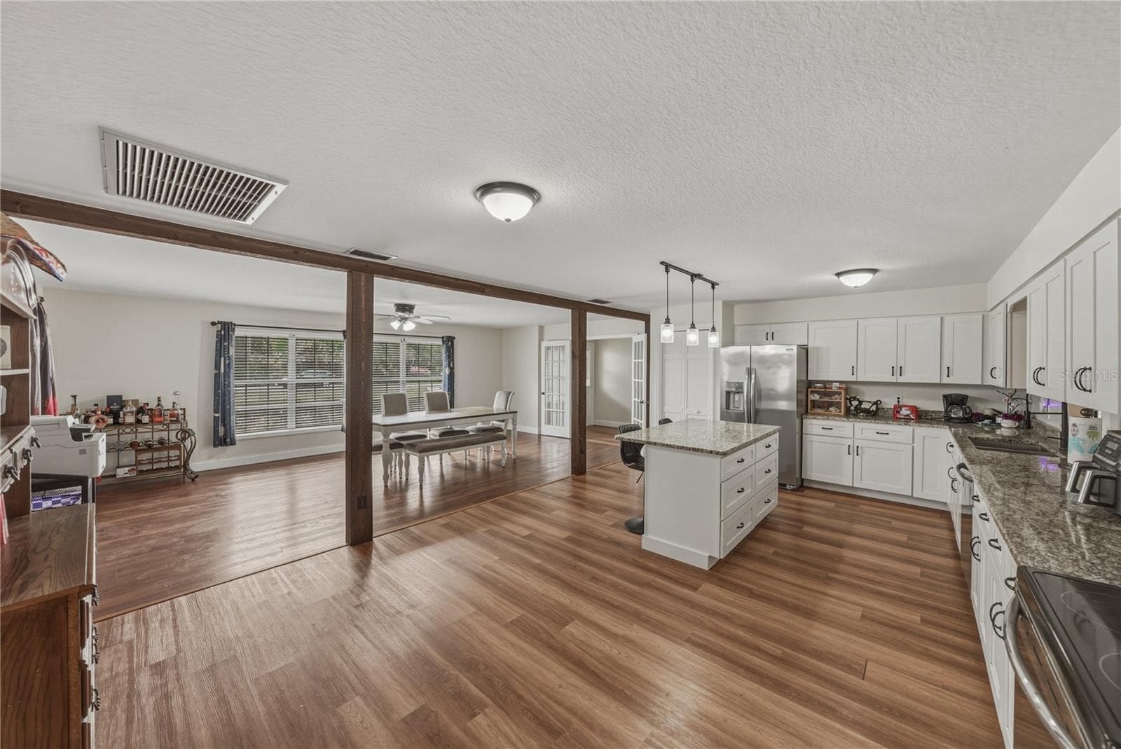 Single Family Residence at 609 W PIPKIN RD, LAKELAND, photo 21 of 48