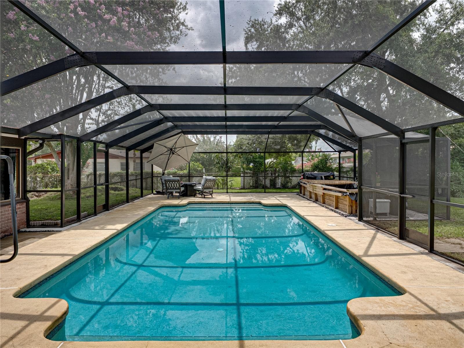 Single Family Residence at 609 W PIPKIN RD, LAKELAND, photo 6 of 48