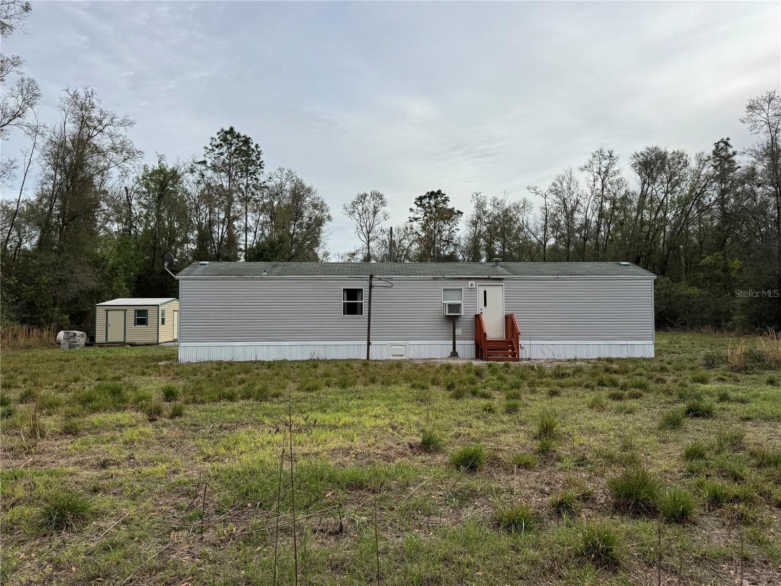 Manufactured Home at 4317 284TH ST, BRANFORD, photo 24 of 45