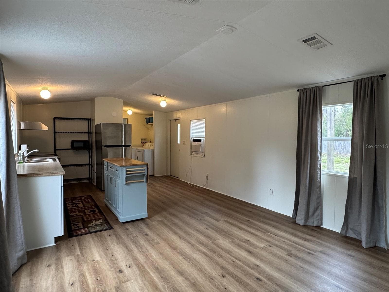 Manufactured Home at 4317 284TH ST, BRANFORD, photo 27 of 45