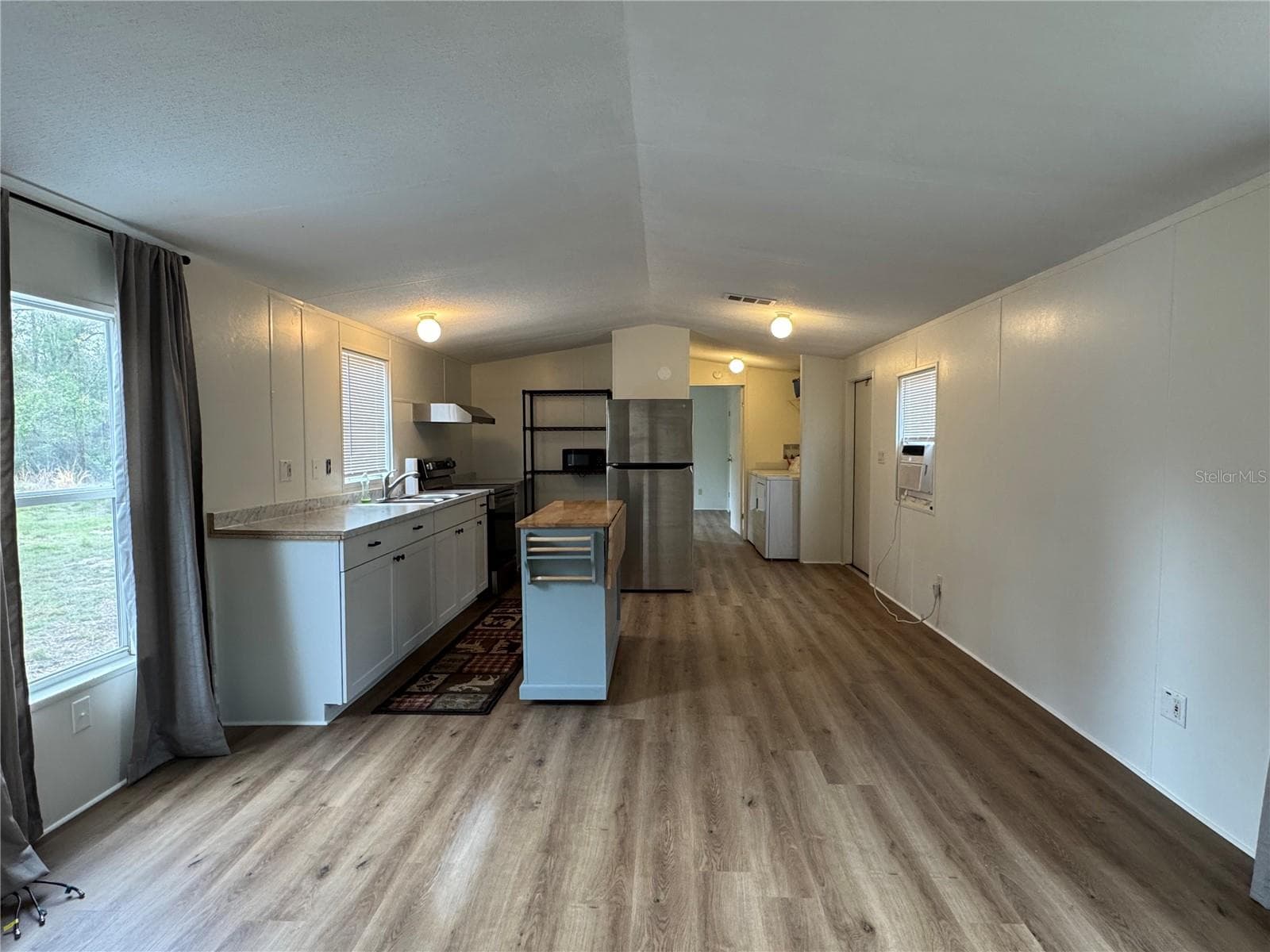 Manufactured Home at 4317 284TH ST, BRANFORD, photo 28 of 45