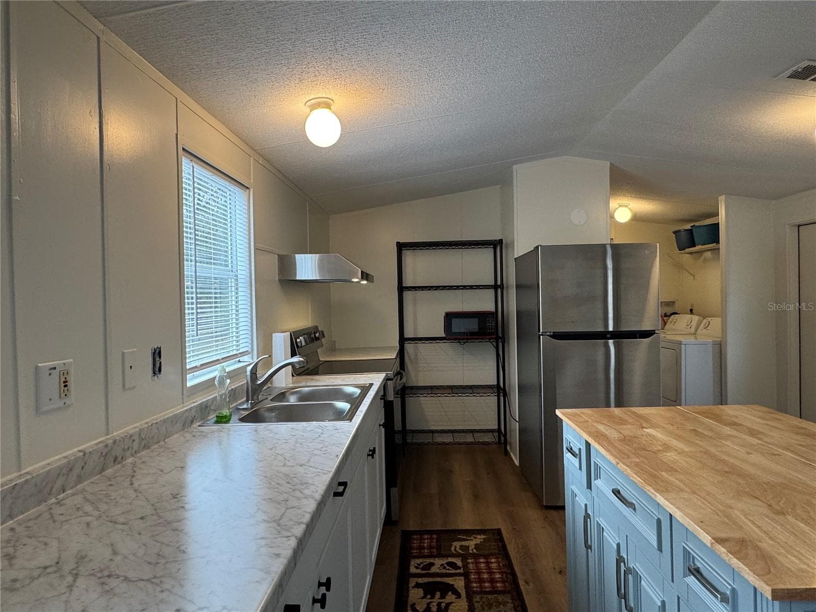 Manufactured Home at 4317 284TH ST, BRANFORD, photo 31 of 45