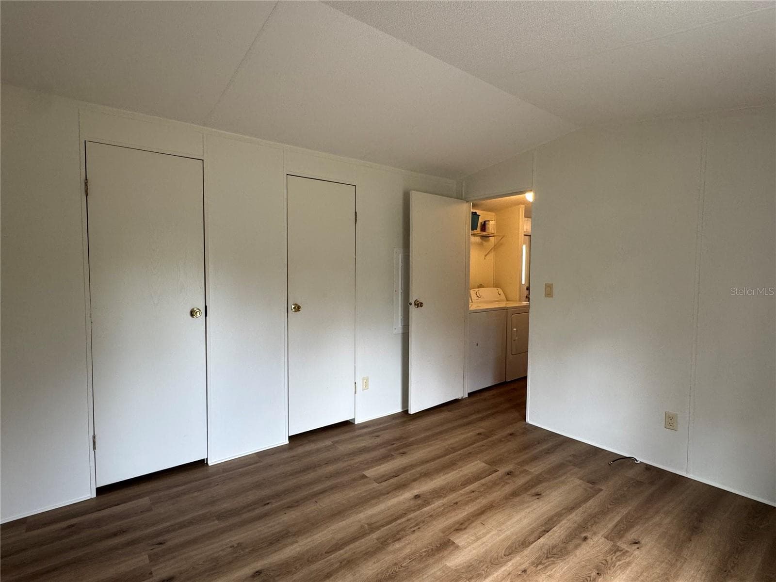 Manufactured Home at 4317 284TH ST, BRANFORD, photo 38 of 45