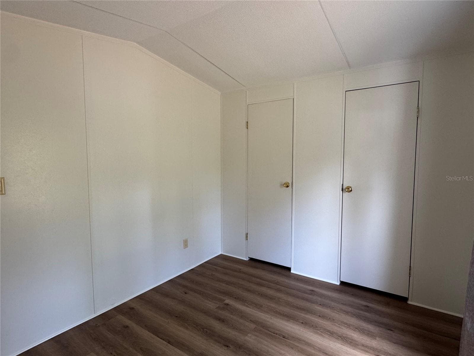 Manufactured Home at 4317 284TH ST, BRANFORD, photo 43 of 45
