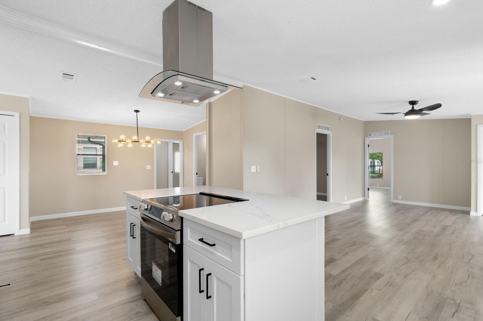 Manufactured Home at 217 ELLSWORTH DR, KISSIMMEE, photo 9 of 58