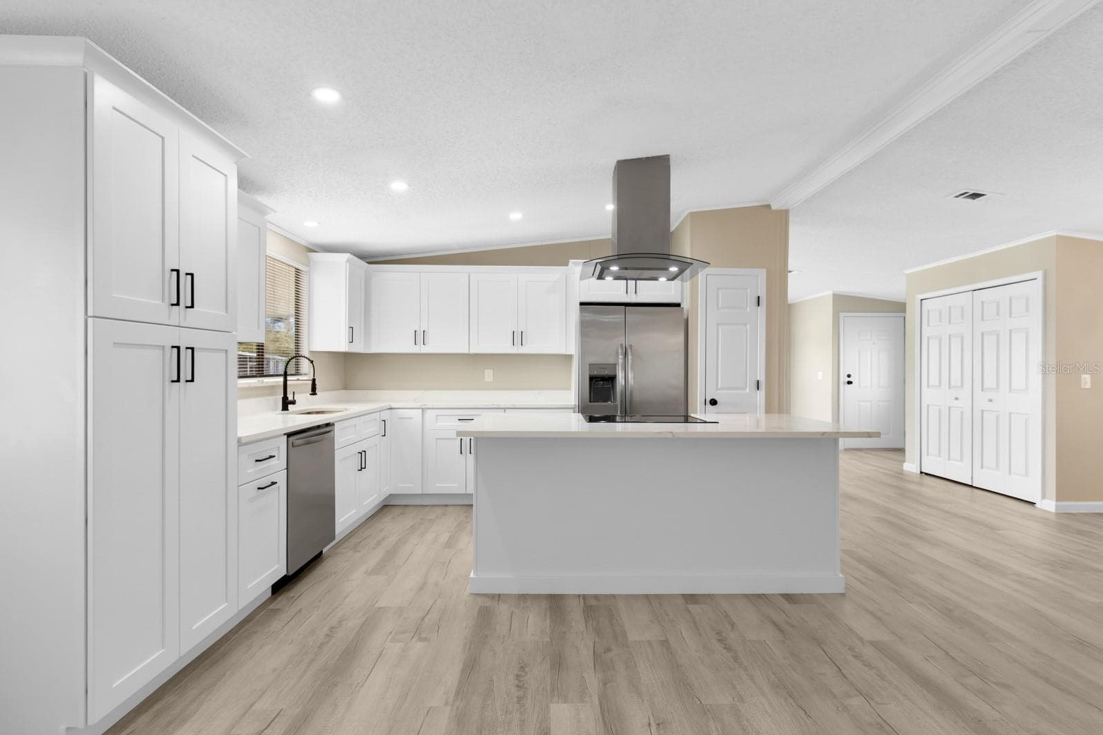 Manufactured Home at 217 ELLSWORTH DR, KISSIMMEE, photo 10 of 58