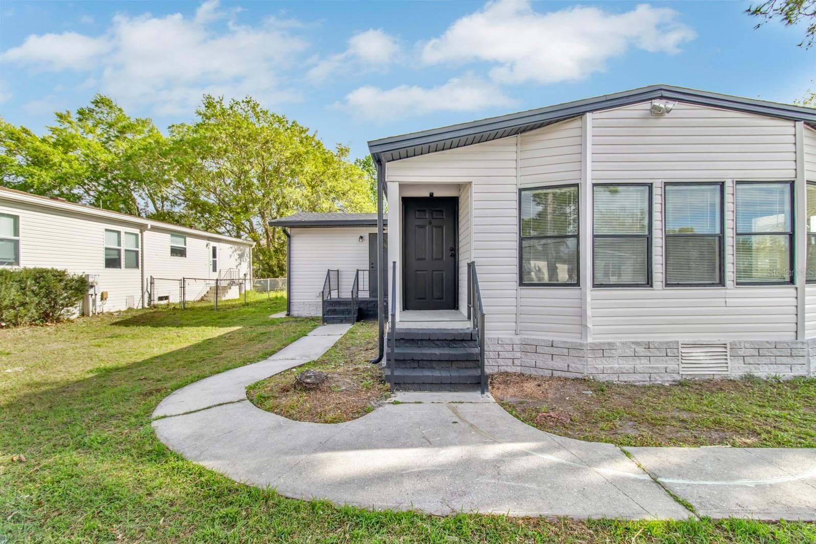 Manufactured Home at 217 ELLSWORTH DR, KISSIMMEE, photo 43 of 58