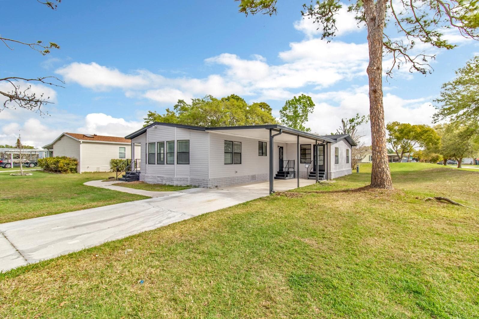 Manufactured Home at 217 ELLSWORTH DR, KISSIMMEE, photo 49 of 58