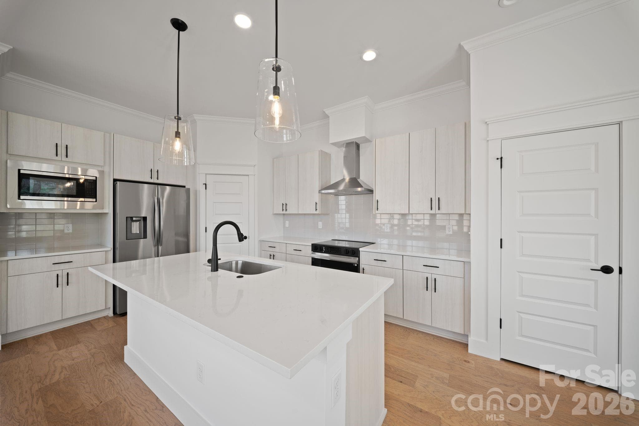 Townhouse at 128 Collin Place, Asheville, photo 6 of 25
