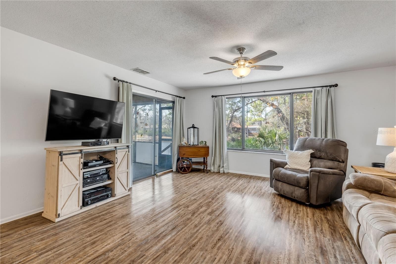 Single Family Residence at 49 CROOKED PINE RD, PORT ORANGE, photo 15 of 42