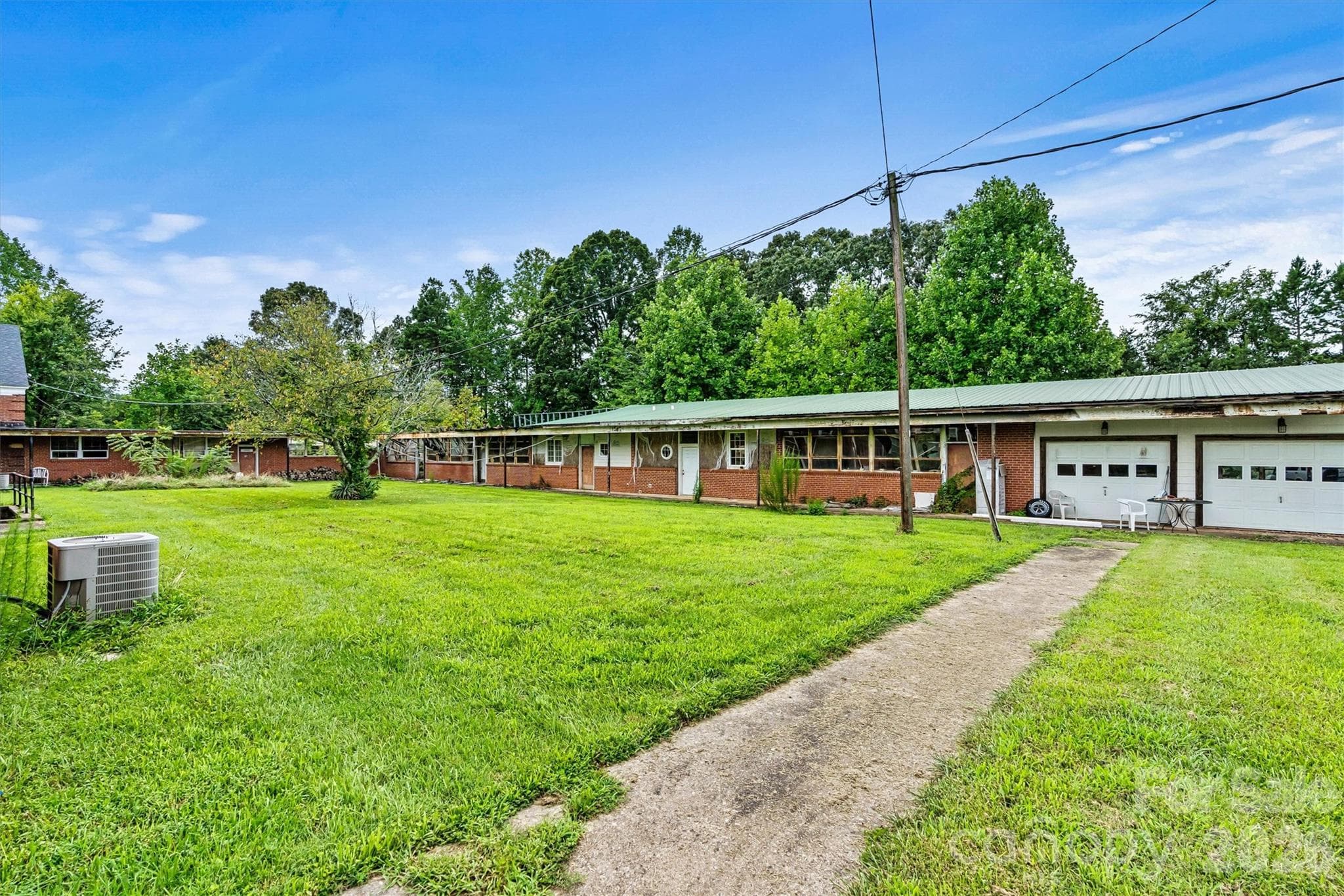 Single Family Residence at 1318 Ostwalt Amity Road, Cleveland, photo 15 of 19