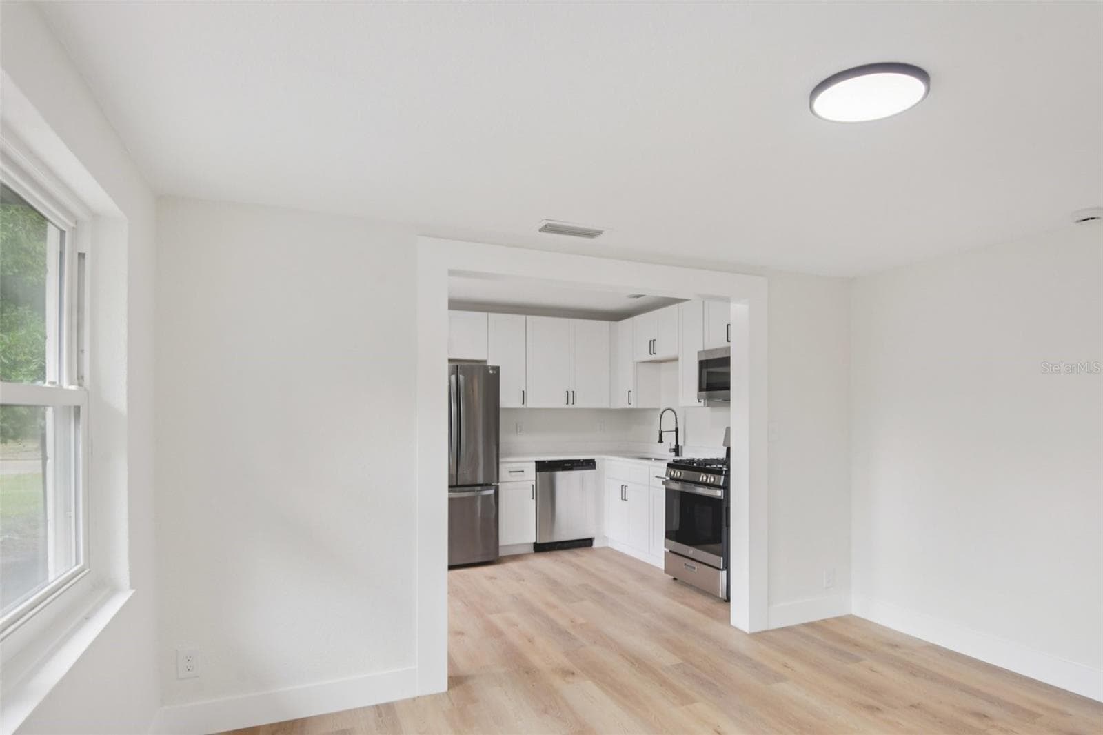 Single Family Residence at 3468 9TH AVE N, ST PETERSBURG, photo 12 of 25