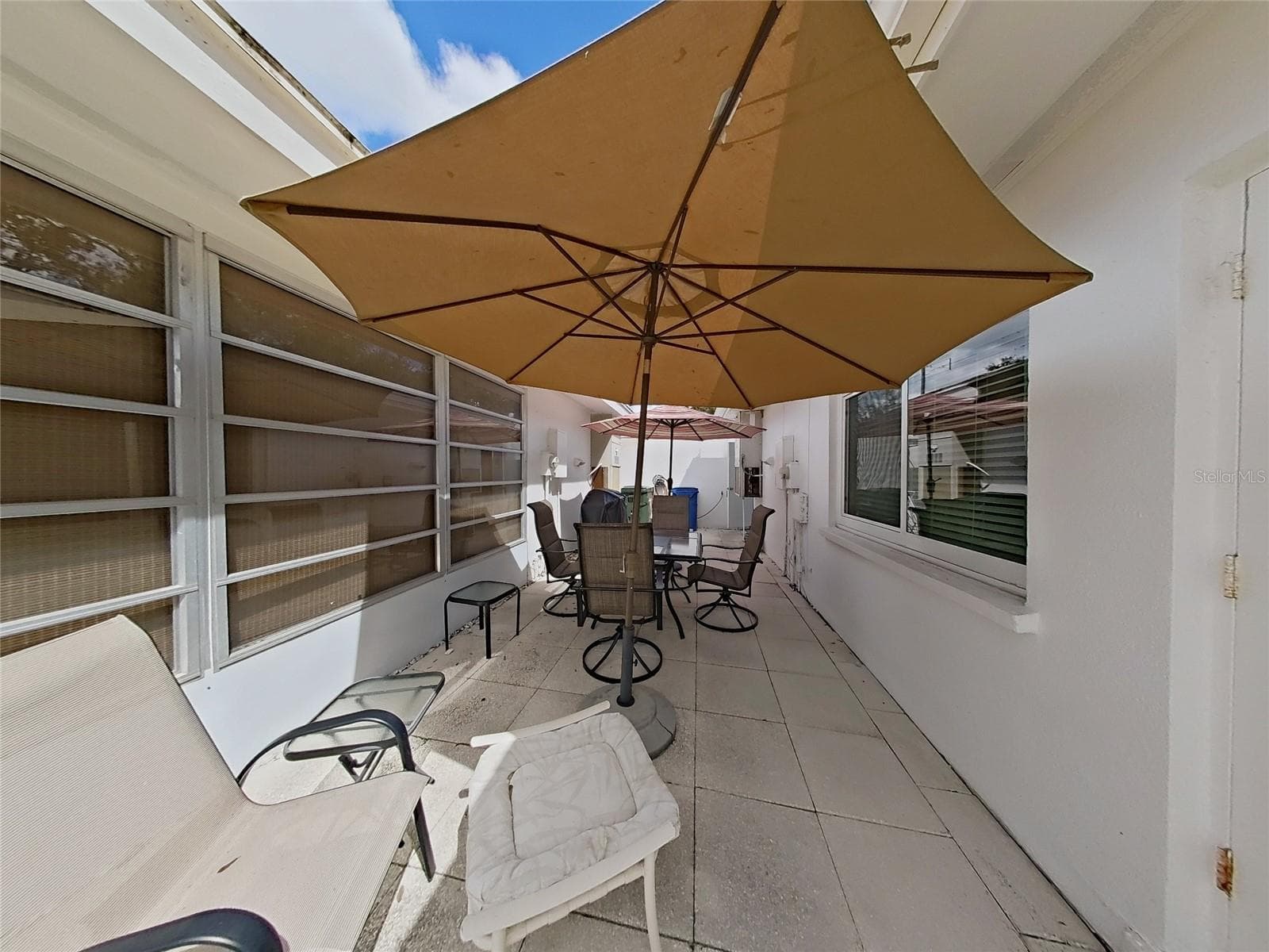 Patio shared with neighboring villa - 1845 VERA PL #29, SARASOTA