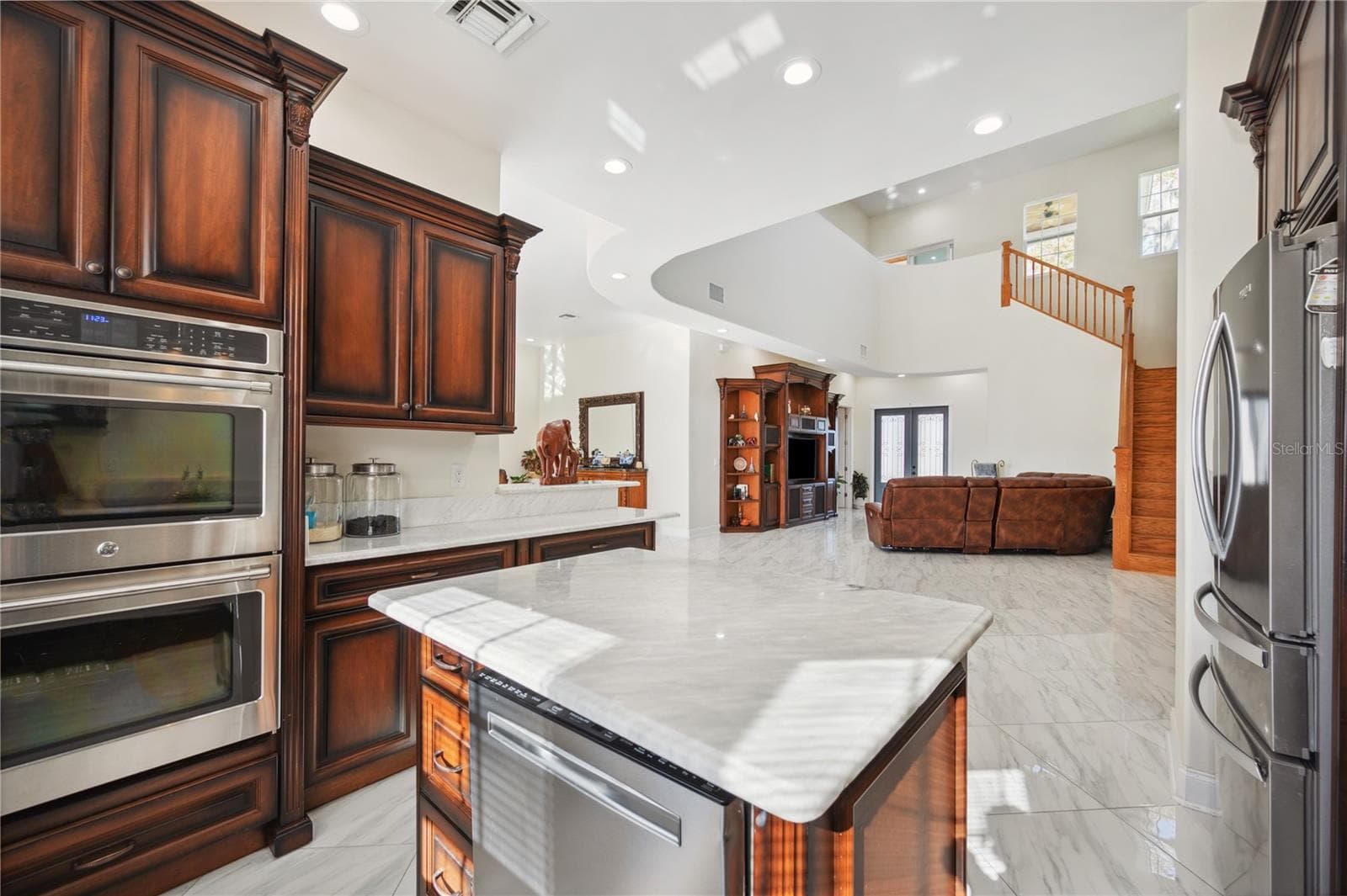 Single Family Residence at 775 CHRISTINA LAKE DR, LAKELAND, photo 6 of 42