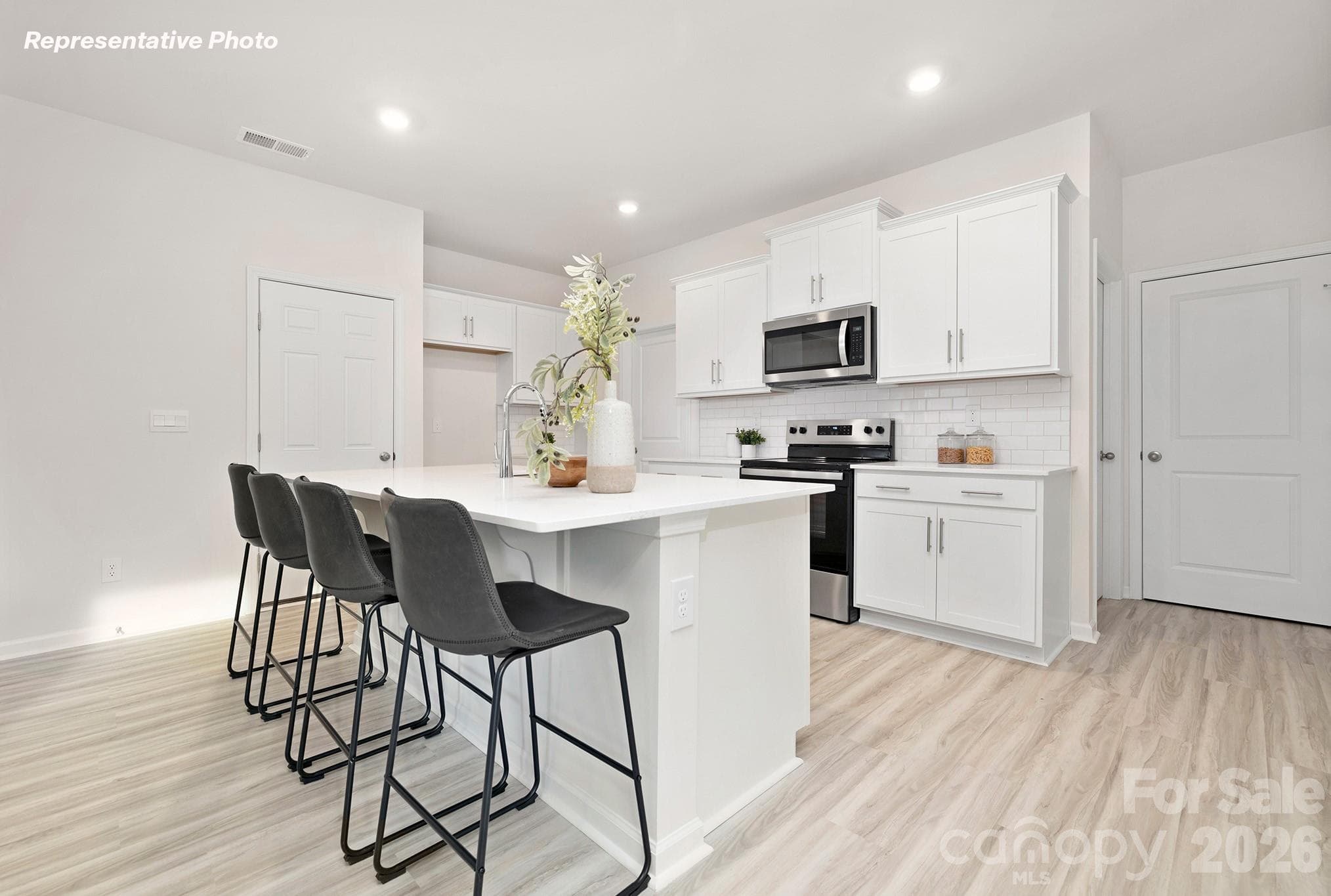 Single Family Residence at Newton, photo 6 of 29