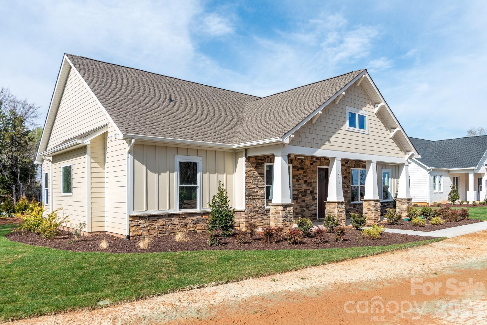 Single Family Residence at 12813 Mayes Road, Huntersville, photo 3 of 47