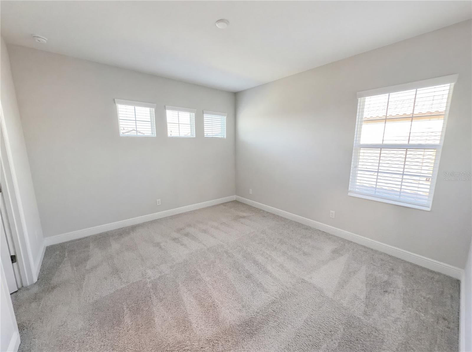 Single Family Residence at 11277 RUSTIC TIMBER LOOP, SAN ANTONIO, photo 4 of 55
