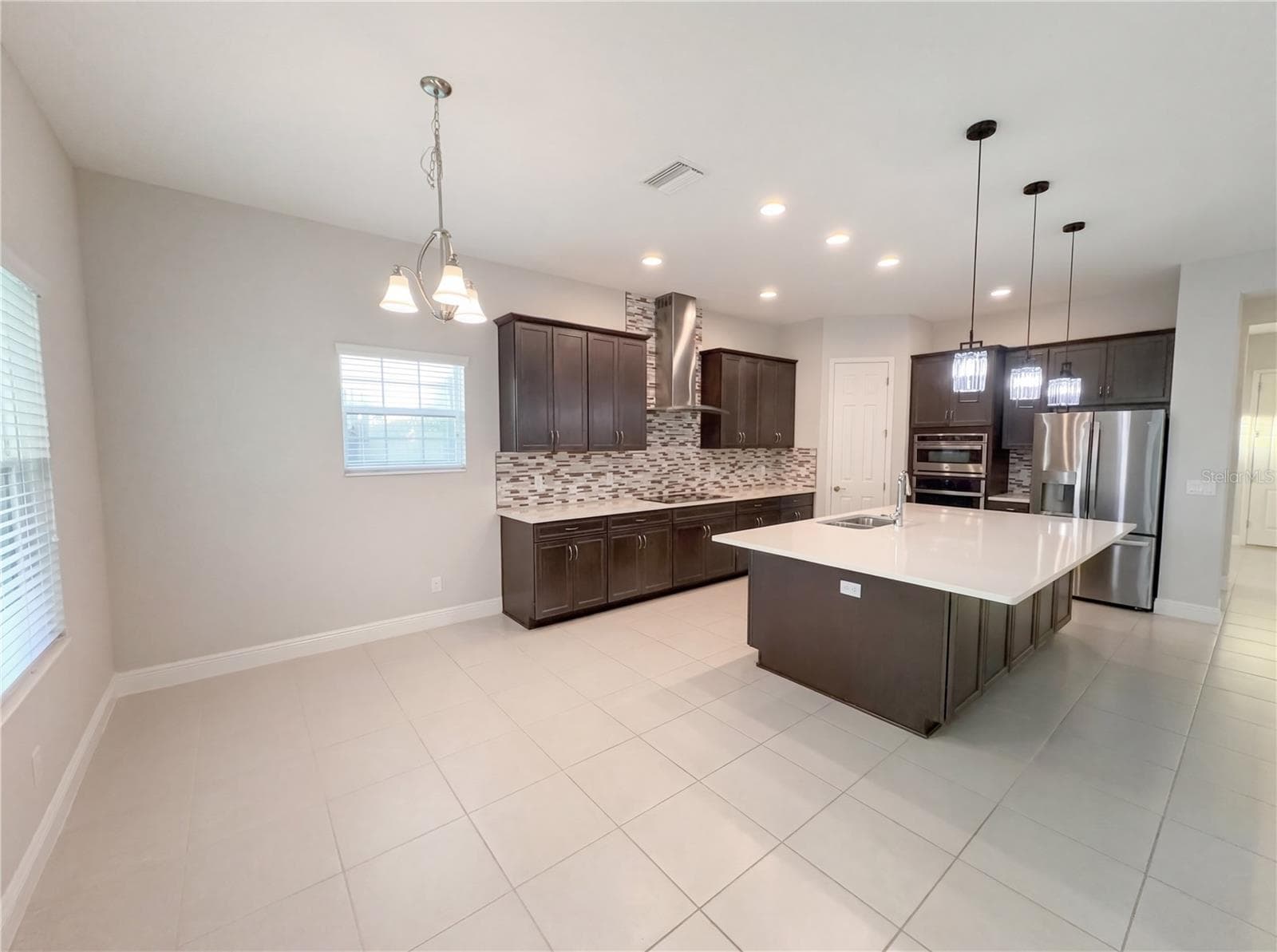 Single Family Residence at 11277 RUSTIC TIMBER LOOP, SAN ANTONIO, photo 13 of 55