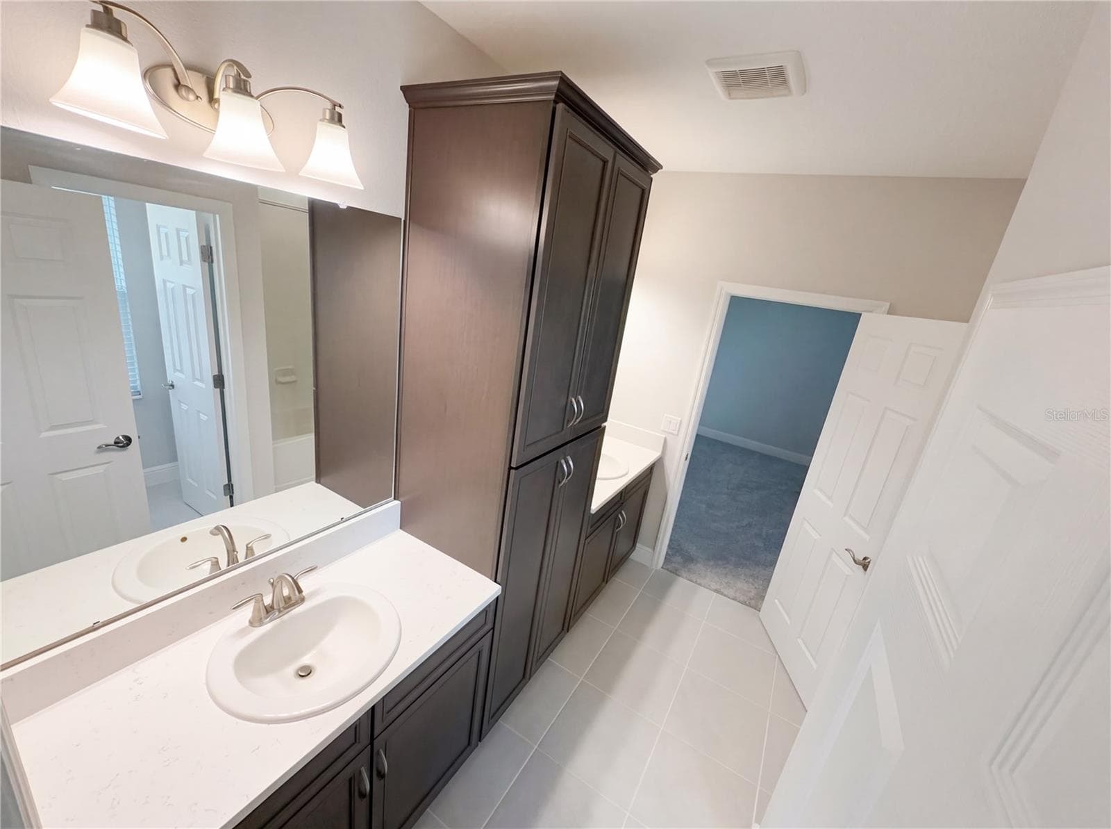 Single Family Residence at 11277 RUSTIC TIMBER LOOP, SAN ANTONIO, photo 28 of 55