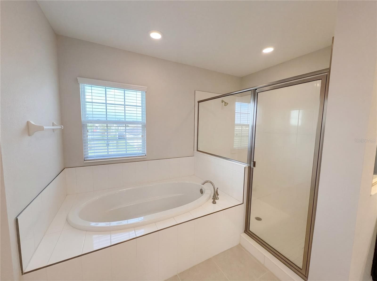 Single Family Residence at 11277 RUSTIC TIMBER LOOP, SAN ANTONIO, photo 32 of 55