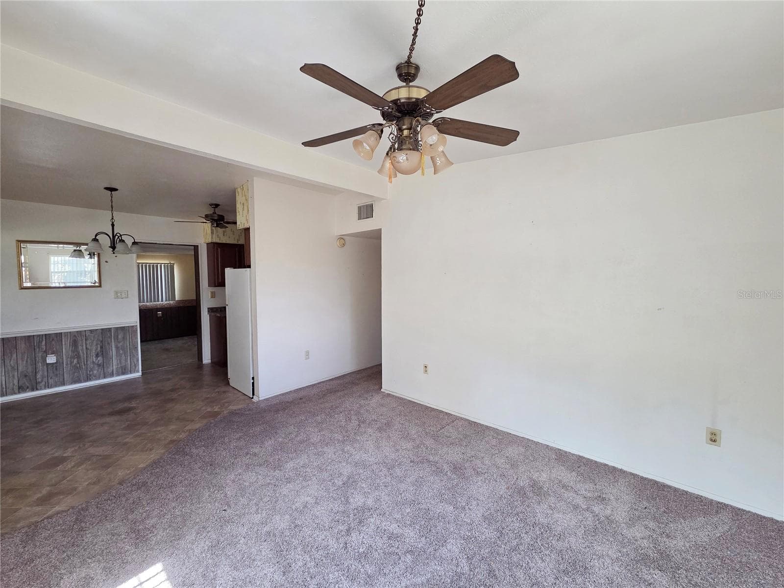 Living room - 640 FORREST DR, BARTOW