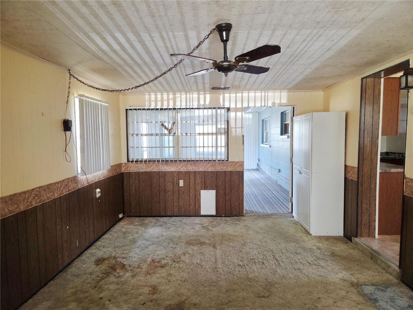 Family room - 640 FORREST DR, BARTOW