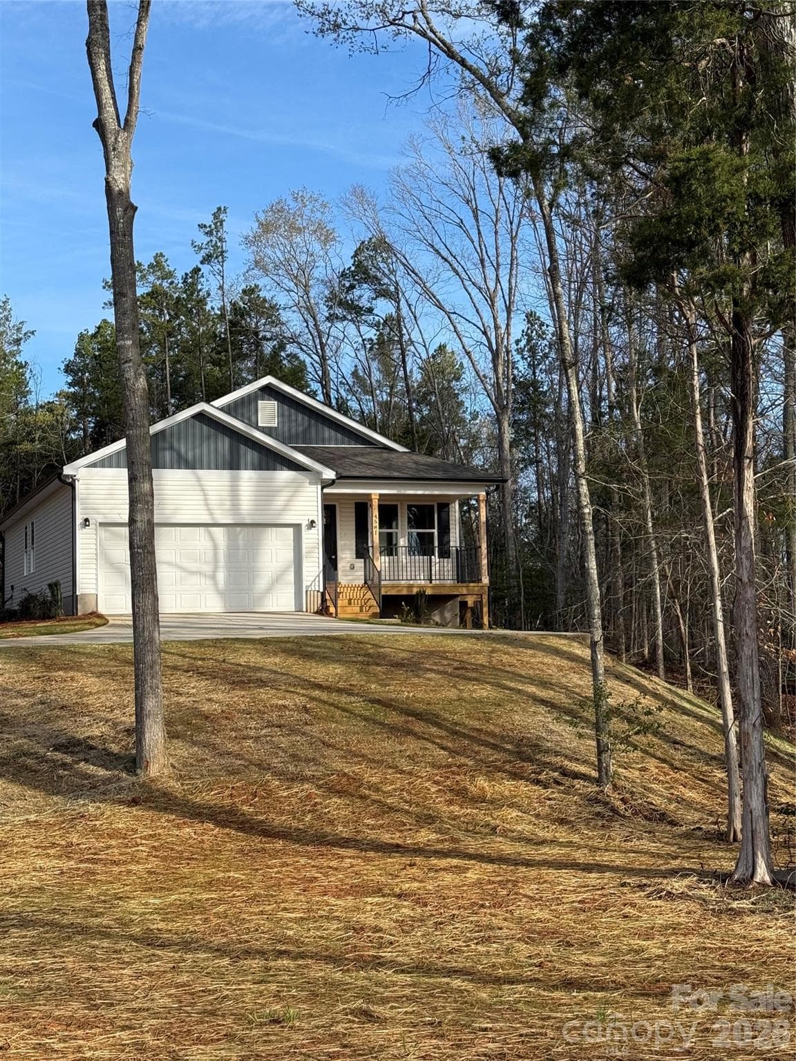 Single Family Residence at 4581 Riverside Road, Lancaster, photo 4 of 43