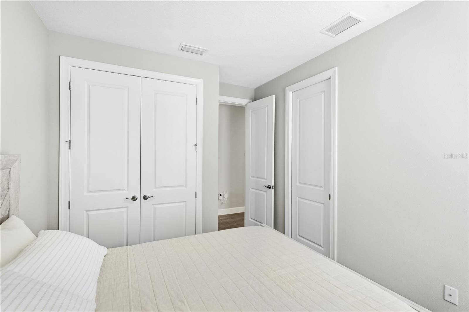 Single Family Residence at 10414 INGLENOOK TER, PALMETTO, photo 35 of 78