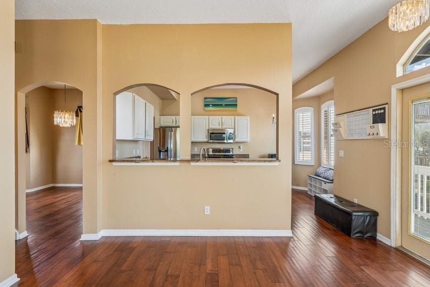 Single Family Residence at 402 SHORE DR W, OLDSMAR, photo 9 of 62