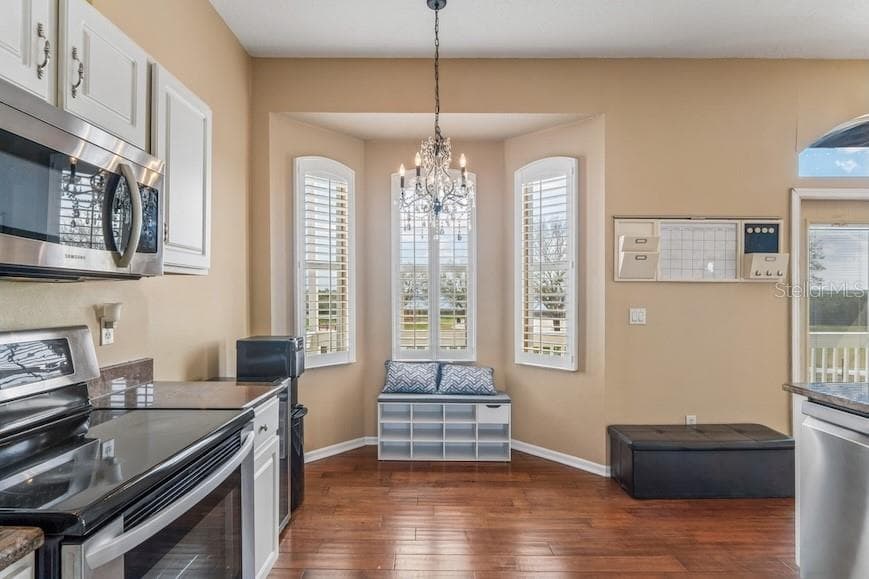Single Family Residence at 402 SHORE DR W, OLDSMAR, photo 12 of 62