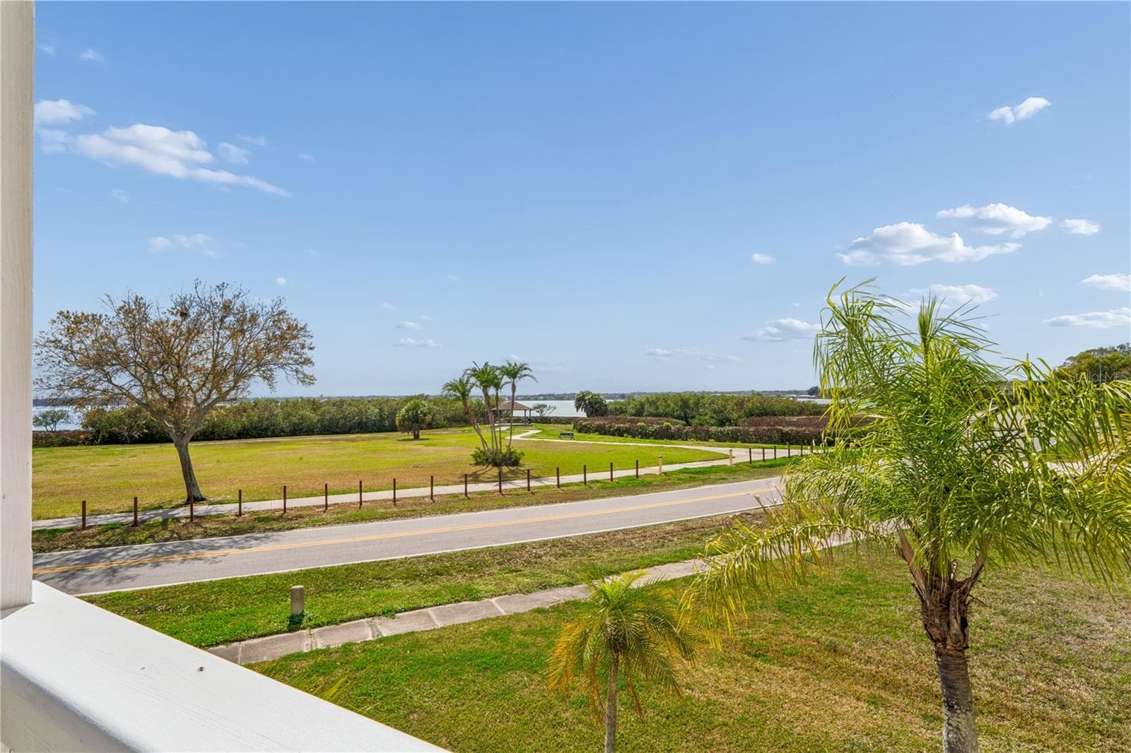 Single Family Residence at 402 SHORE DR W, OLDSMAR, photo 23 of 62