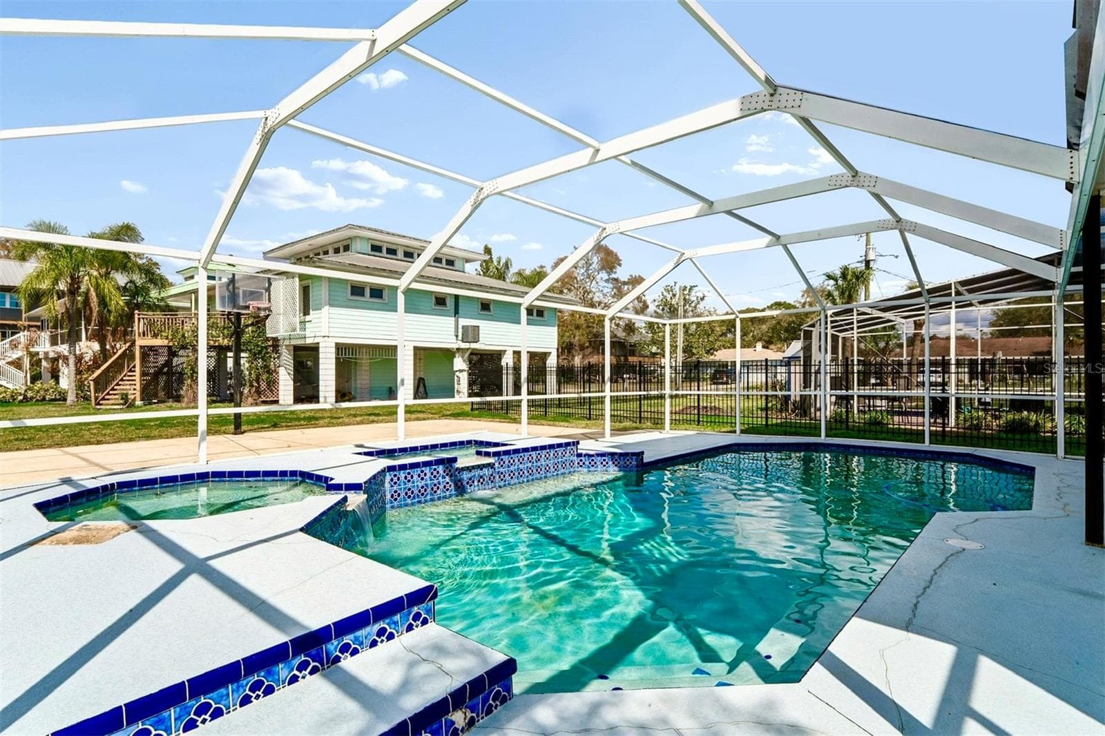 Single Family Residence at 402 SHORE DR W, OLDSMAR, photo 24 of 62