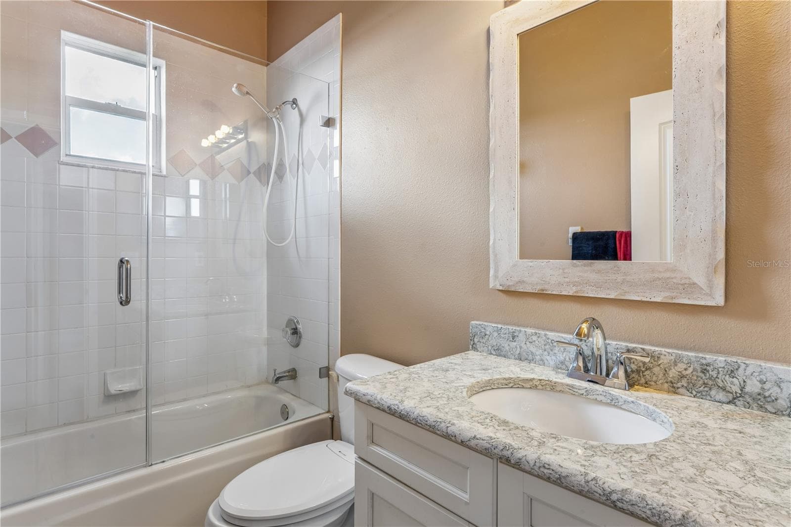 Single Family Residence at 402 SHORE DR W, OLDSMAR, photo 33 of 62