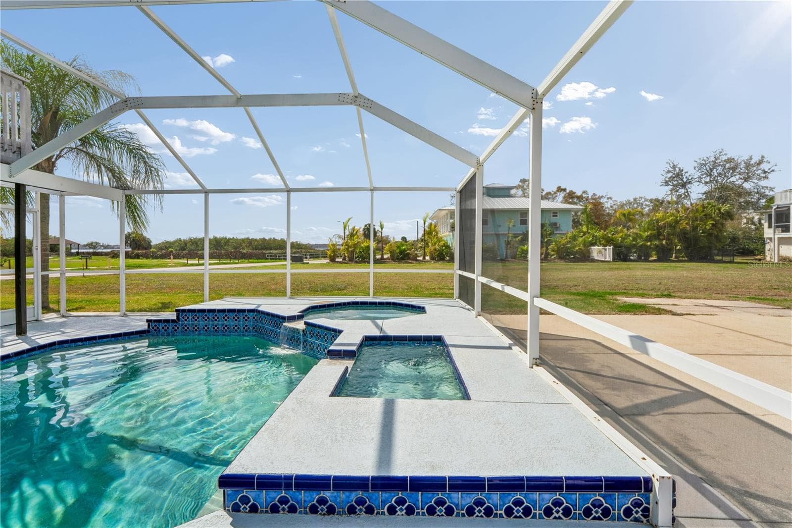 Single Family Residence at 402 SHORE DR W, OLDSMAR, photo 39 of 62