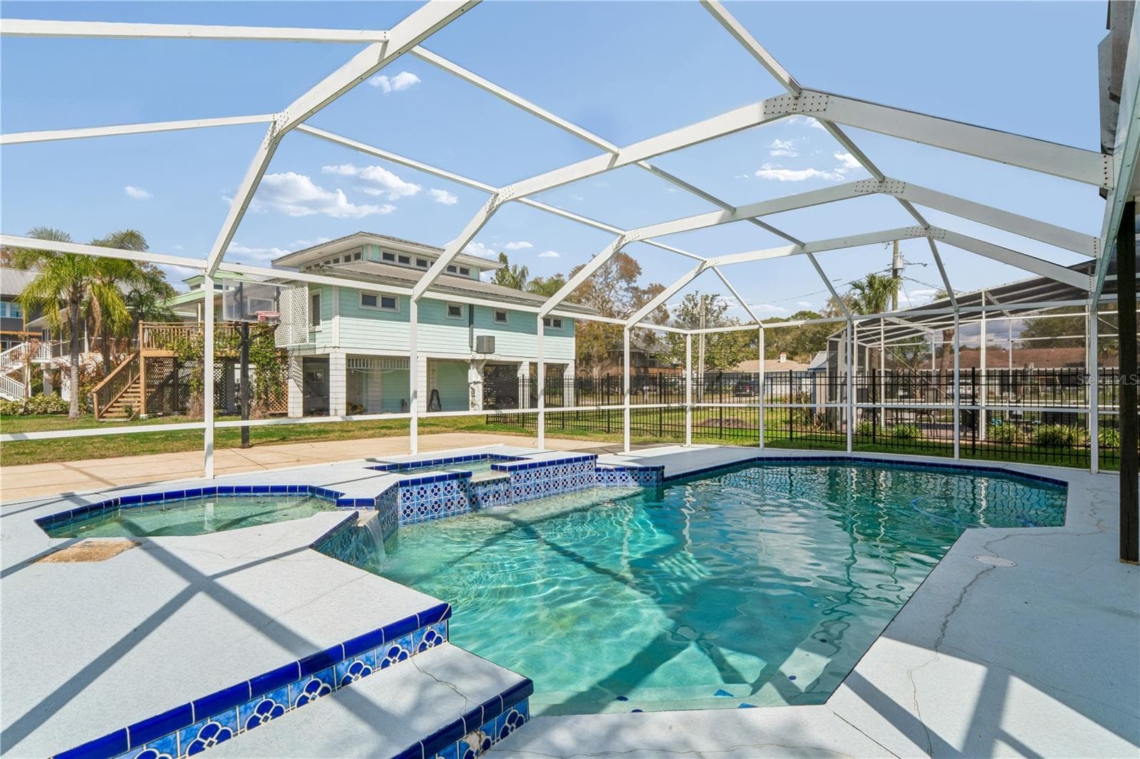 Single Family Residence at 402 SHORE DR W, OLDSMAR, photo 43 of 62