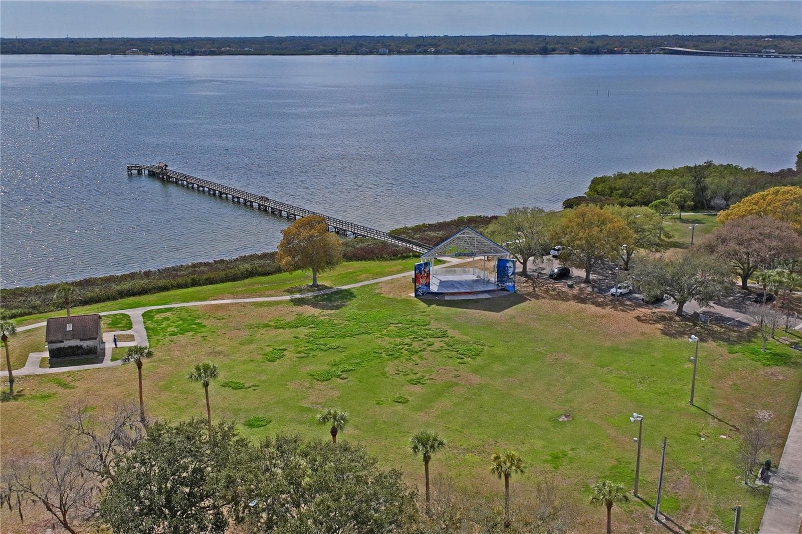 Single Family Residence at 402 SHORE DR W, OLDSMAR, photo 56 of 62