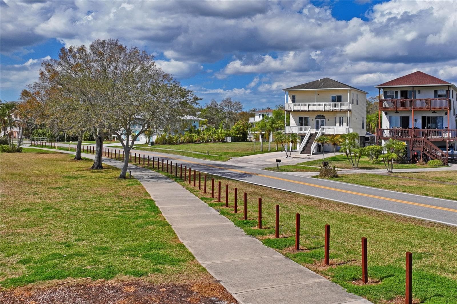 Single Family Residence at 402 SHORE DR W, OLDSMAR, photo 59 of 62