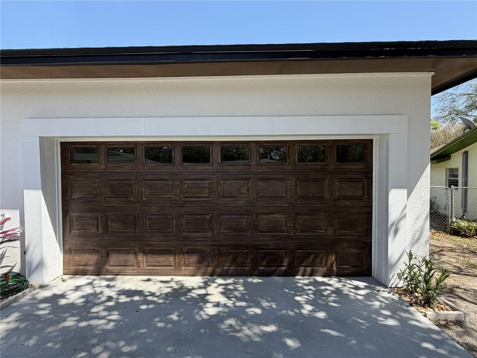 Garage Door - 2235 WAUTOMA PL, ORLANDO